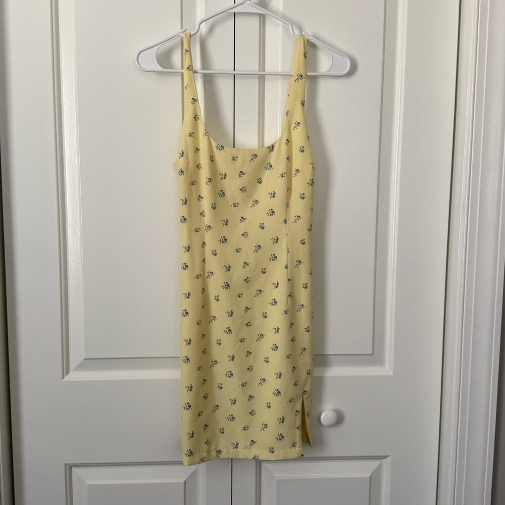 Abercrombie & Fitch Light Yellow Floral Dress